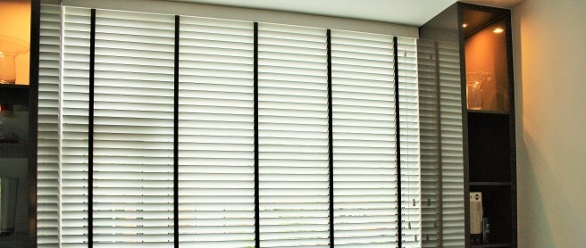 5glossybrownHFNinterieur